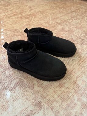 UGG Classic Ultra Mini Women’s Boot